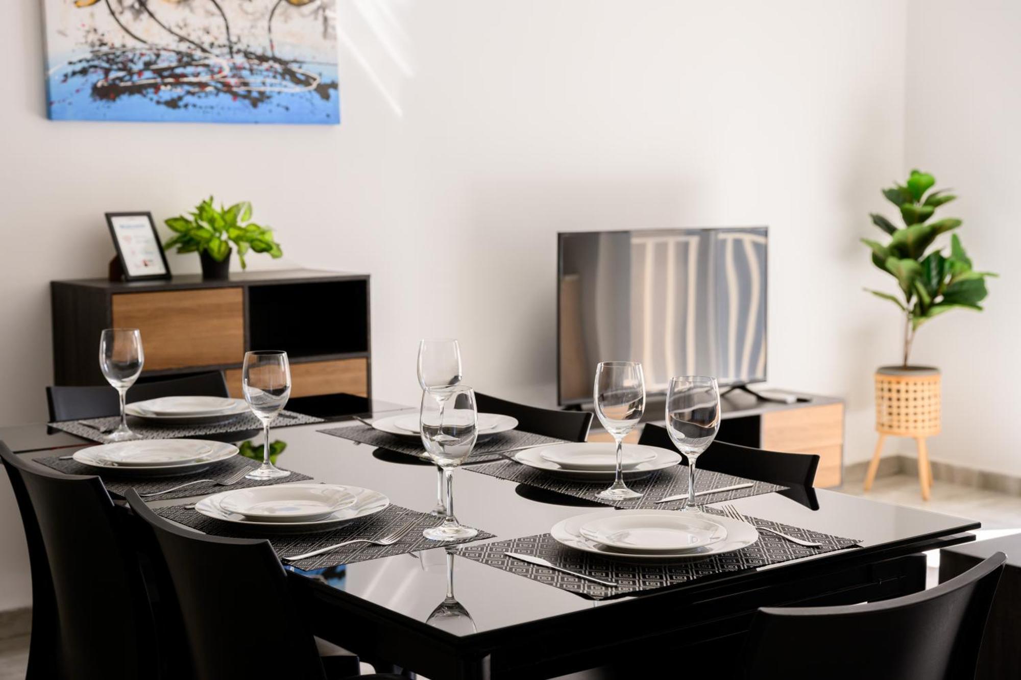 F9 Room 1, Private Double Room With Private Bathroom In Shared Flat Msida Buitenkant foto