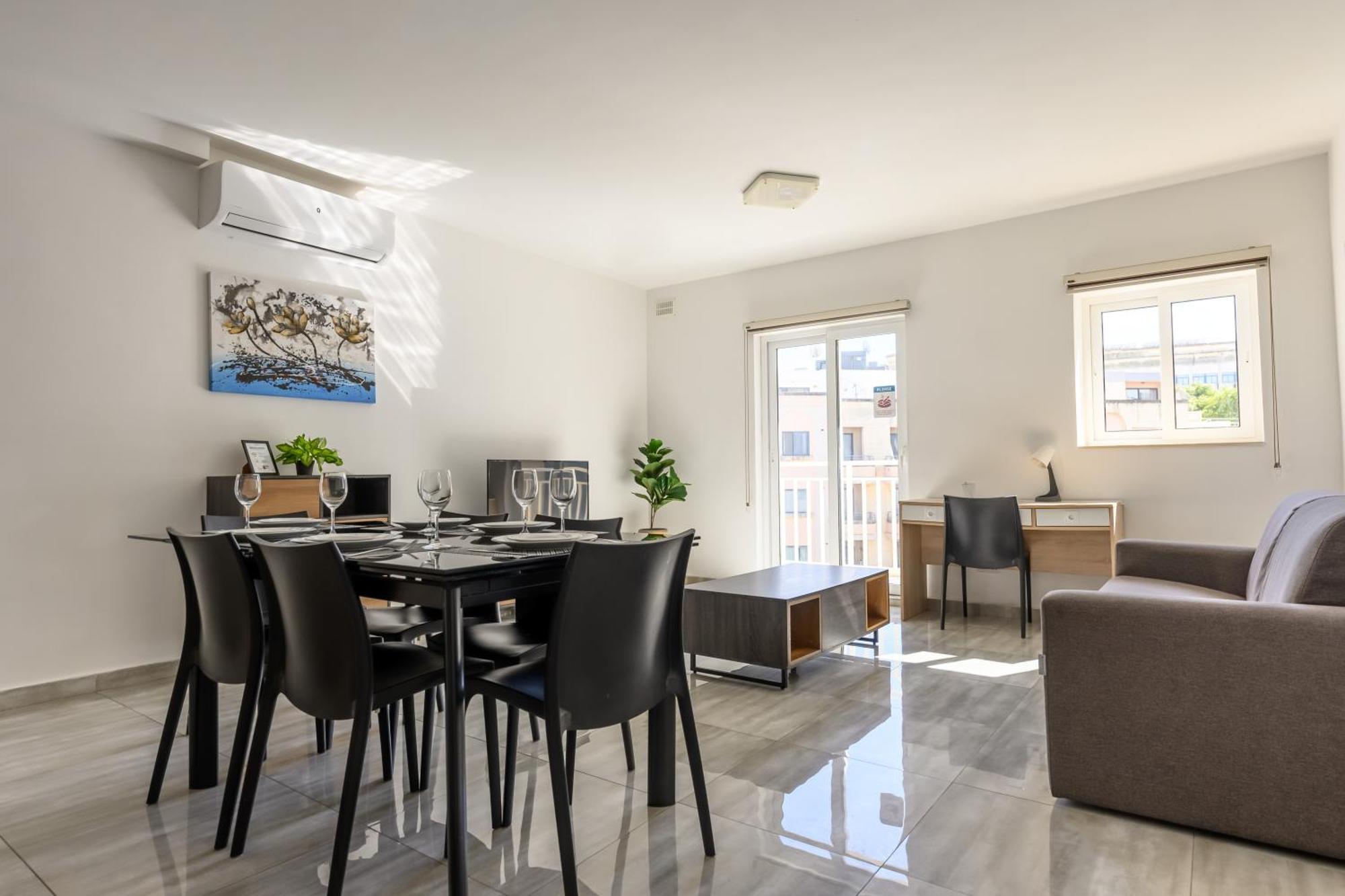 F9 Room 1, Private Double Room With Private Bathroom In Shared Flat Msida Buitenkant foto